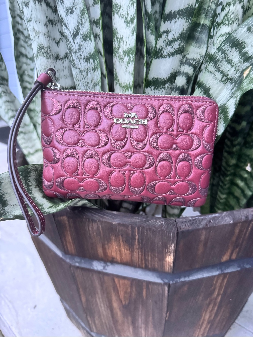 Coach F80214 Signature Glitter Corner Zip Wristlet Wine Burgundy $98